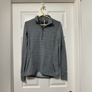 Lululemon outrun half zip size 6 euc